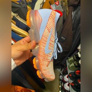 Womens Nike Vapormax. Size 12. slightly used.